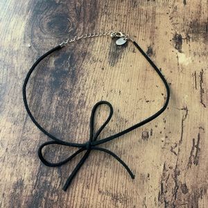Tied bow choker